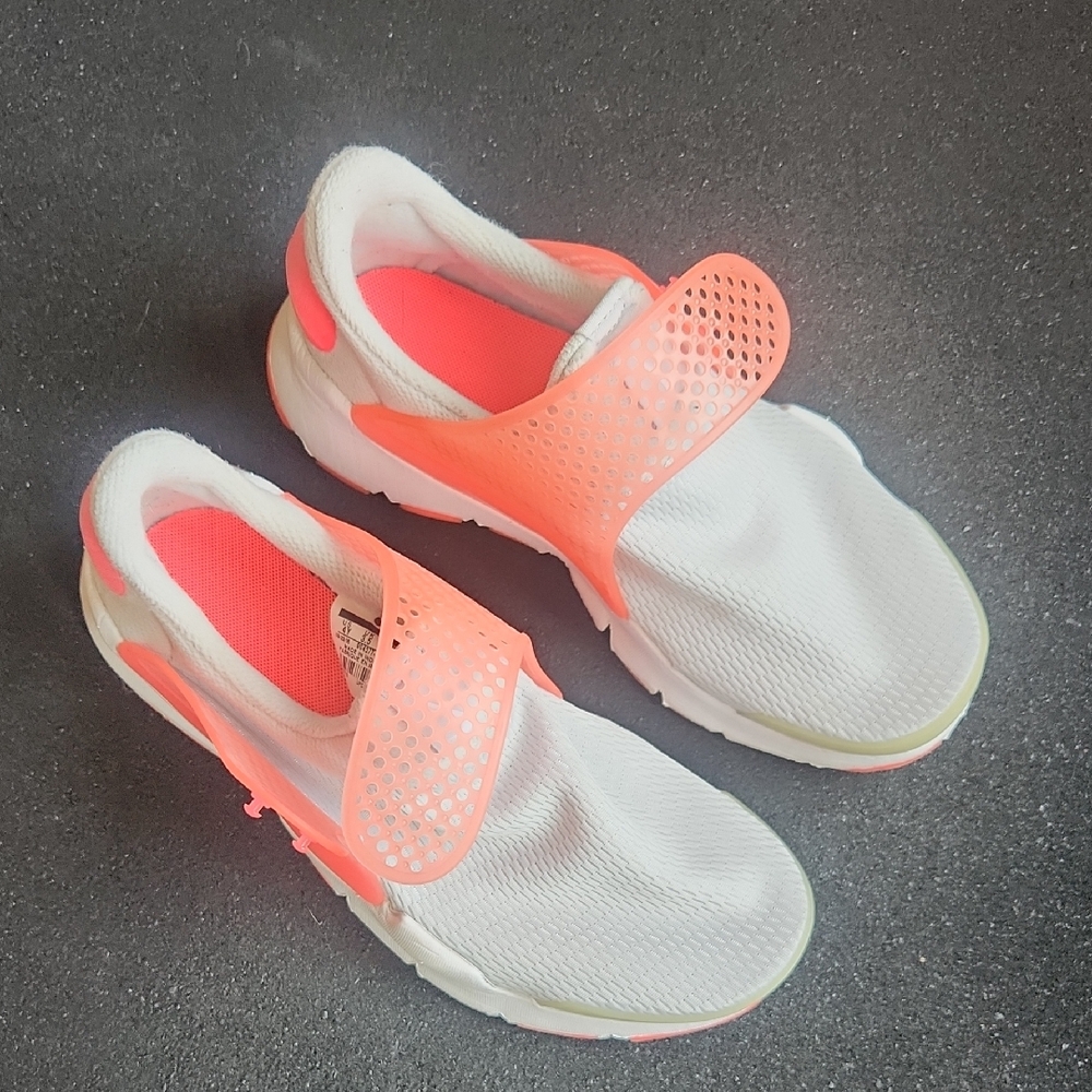 Kids Nike Sock Dart